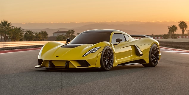 1. Hennessey Venom GT (434.5 kms)