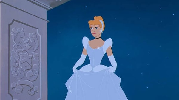 4. Сколько лет Золушке?