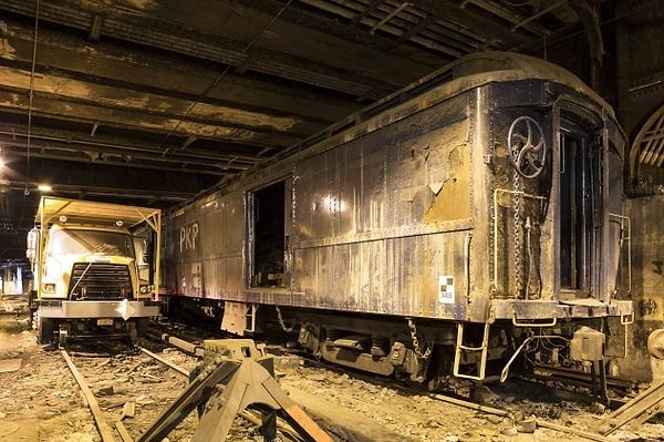 Говорят, что Рузвельт садился на этой станции в поезд и ездил до Центрального парка. Вот это развлечение!