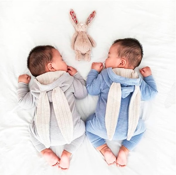 12. Оскар и Ксавьер - крошечные австралийские близнецы, которые являются всемирно известными чемпионами синхронного сна, стильного внешнего вида и известны своей неразлучностью.