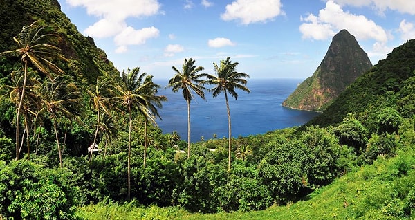 9. Маркеры этого географического явления обозначены на острове Лваджи, Уганда, и в Мбандаке, Демократическая Республика Конго.