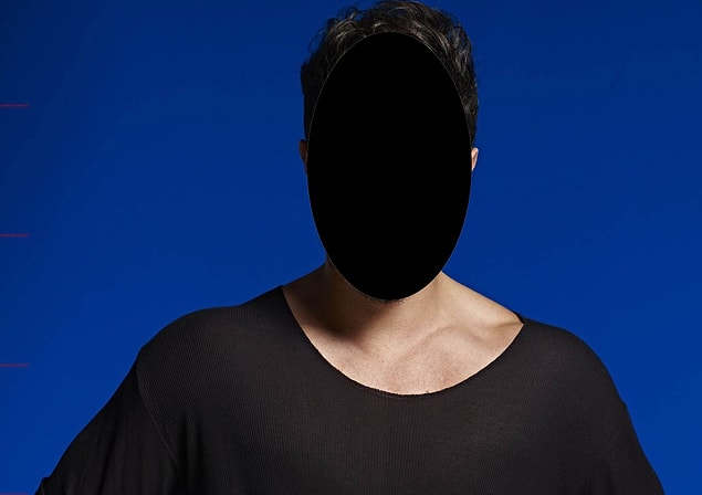 3. Fotoğraf hangi ünlüye aittir?