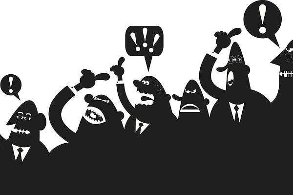 7. Жалобы имеют ряд побочных эффектов: они создают фракции, препятствуют продуктивному сотрудничеству, усиливают неудовлетворенность, взвинчивают других, подрывают доверие и, более того, со временем негативно сказываются на репутации того, кто жалуется.