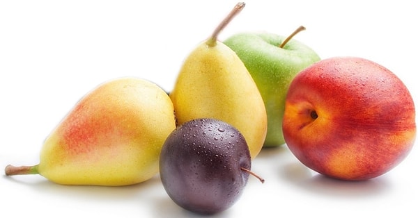 4. Яблоки, груши и другие сладкие фрукты в больших количествах