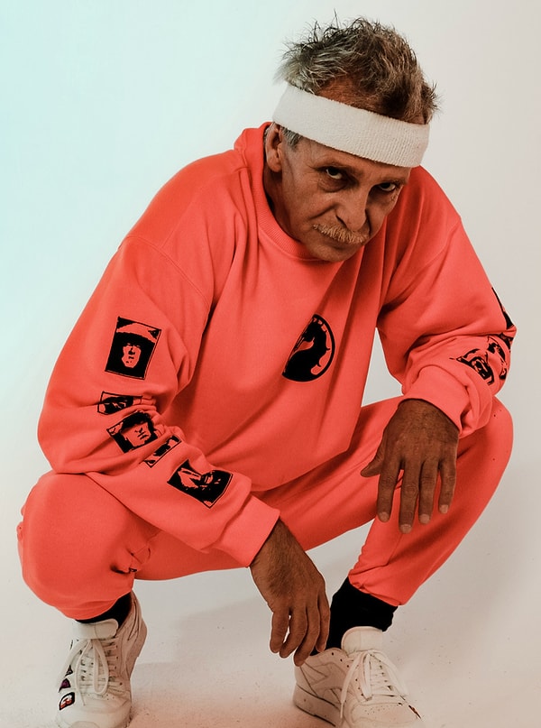 14. Яркие работы Романа показывают людей пенсионного возраста совсем в другом свете, довольно неожиданном, особенно для России.