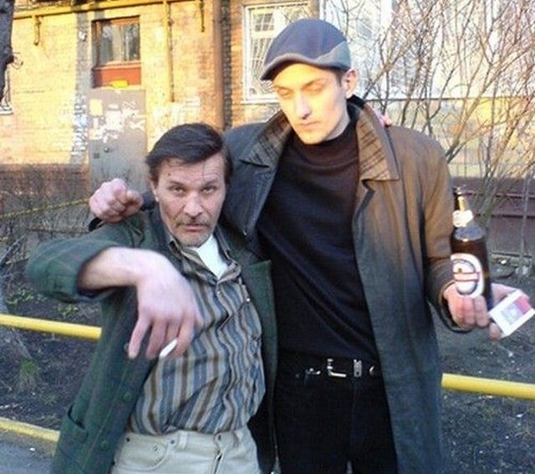 10. Ещё один фирменный атрибут гопников - вот такой кепарик: