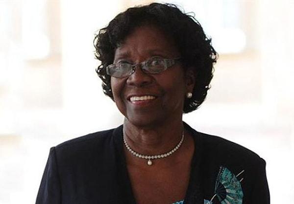 14. Her Excellency Dame Pearlette Louisy - Saint Lucia Valisi