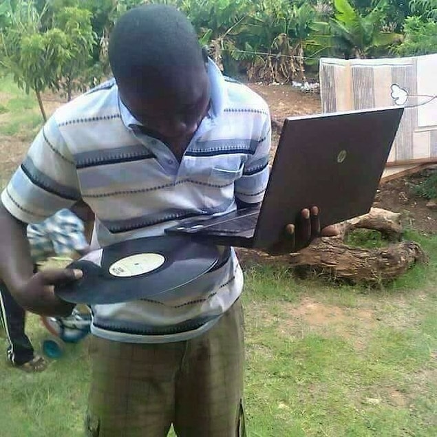 12. Dostum, sıkıntı büyük gibi! Daha büyük bir laptop denemeye ne dersin?