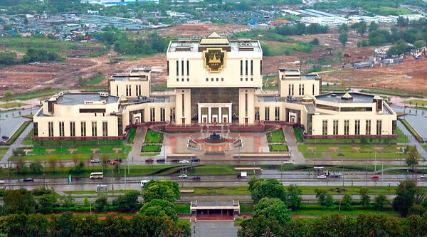 7. Научная библиотека МГУ имени М.В. Ломоносова (Москва)