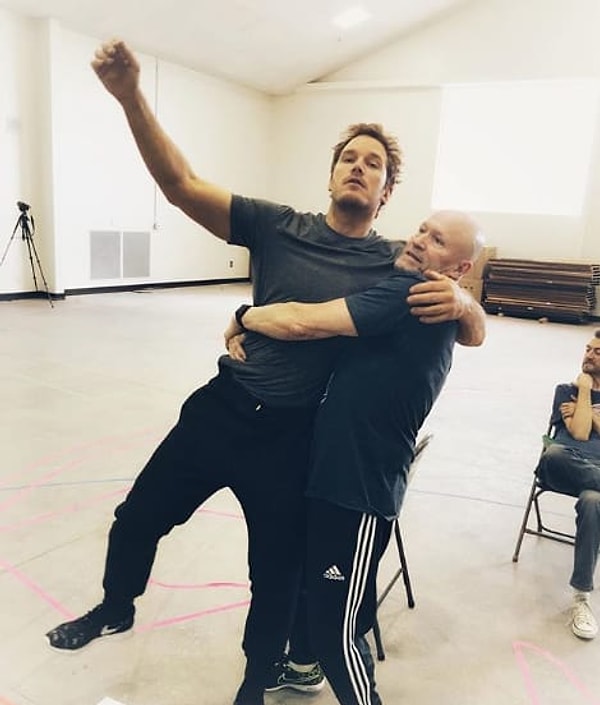 41. Йонду и Звездный Лорд зависают вместе: