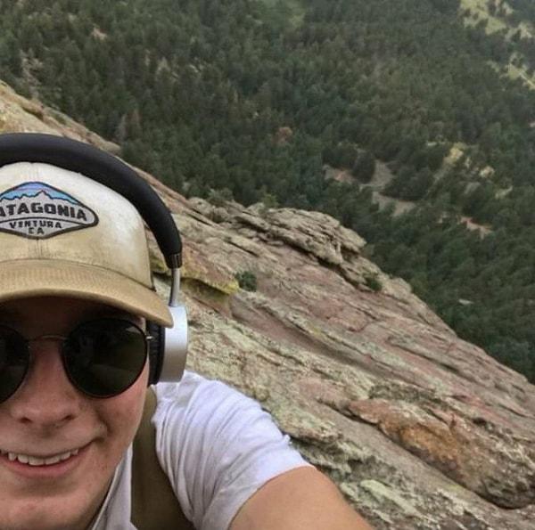 28. Bir tırmanıcı, bu fotoğrafı Instagram hesabında paylaştıktan sonra düşerek hayatını kaybetti.