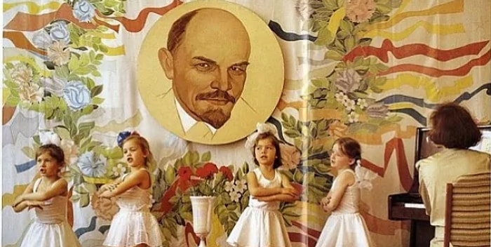 Тест: Только человек, знакомый с культурой Советского Союза, сможет продолжить эти культовые песни