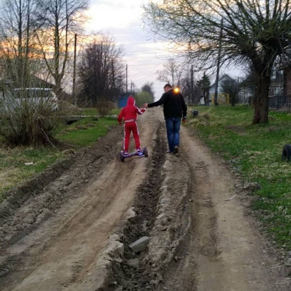 19. Зато на гироскутере!