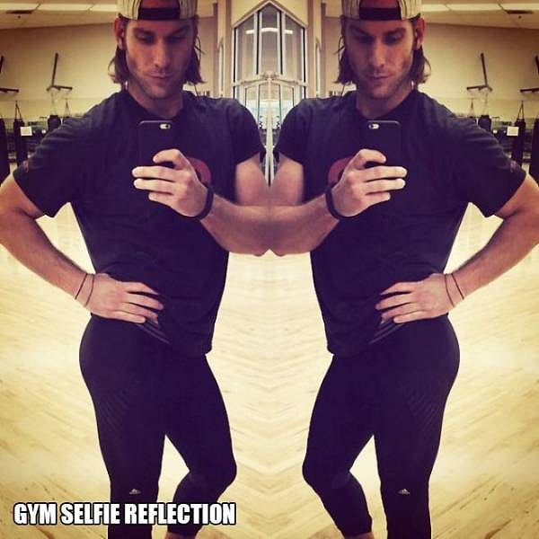 11. Селфи в зале