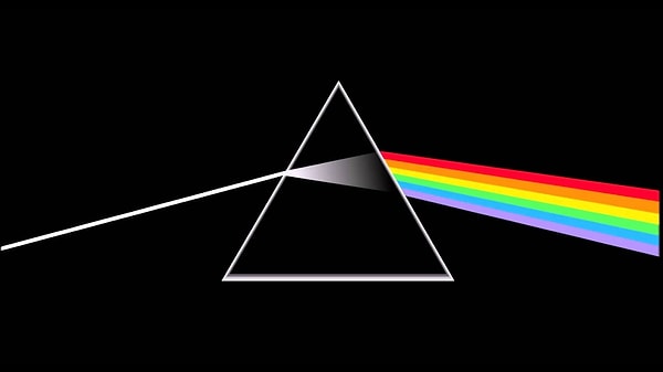 4. Трек Pink Floyd "Dark Side of the Moon" продержался на верхушке чартов 741 неделю, установив тем самым рекорд