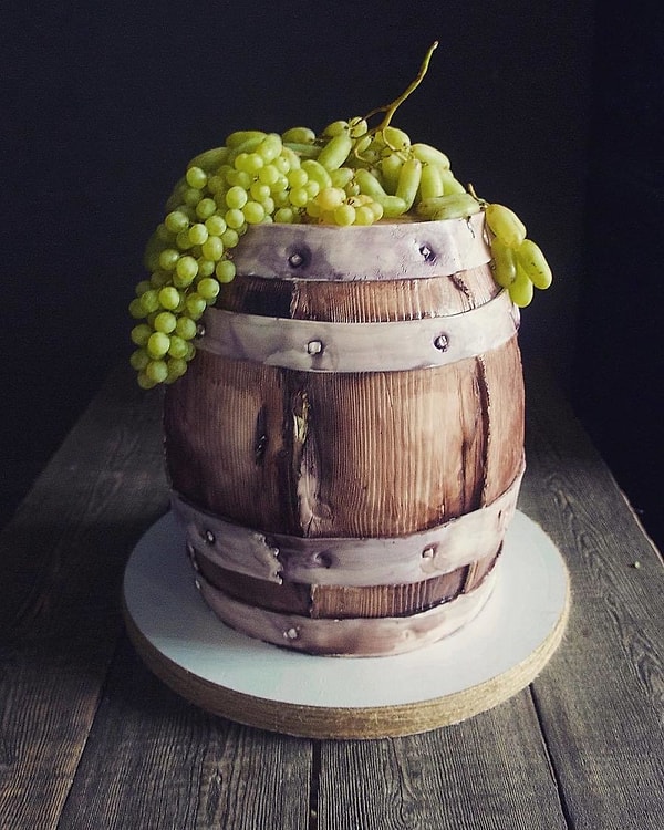 36. Бочка с вином.
