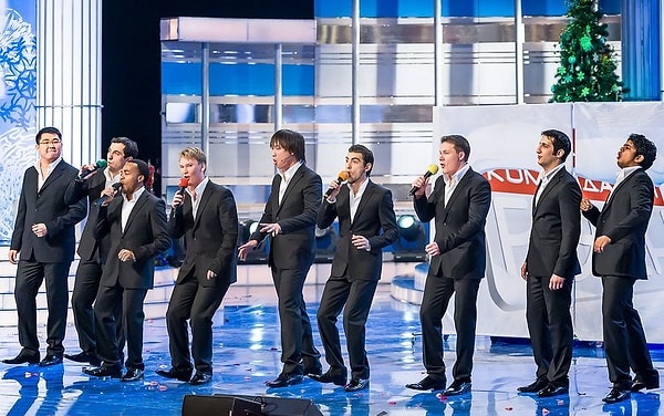 18. Команда КВН " РУДН"