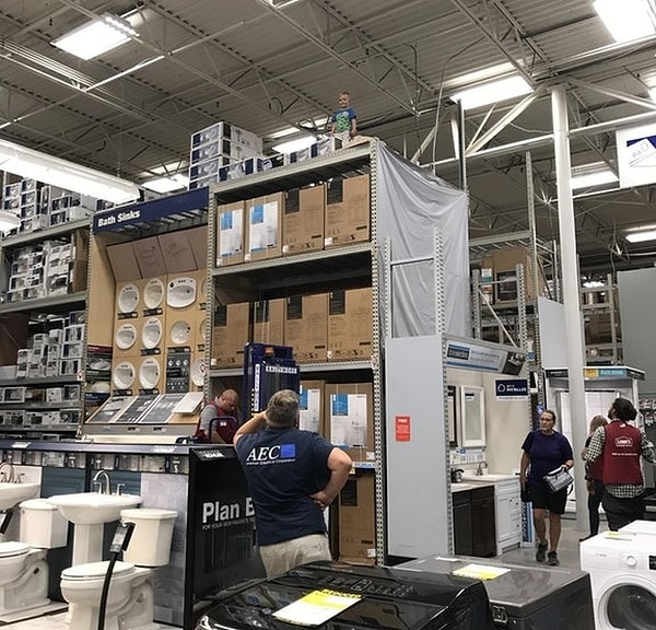 29. Не понимаете, что не так? Тогда советуем посмотреть наверх