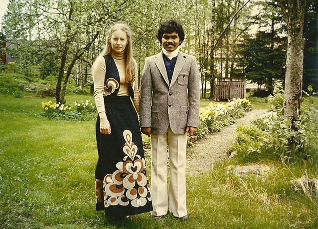 4. Kumar, sokaklara resimler çizen bir sanatçı. Charlotte Von Schedvin ismindeki sarışın, mavi gözlü, güzel bir kadın Kumar’a onun portresini çizip çizemeyeceğini soruyor.