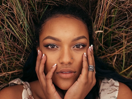 Araştırmacılar Açıkladı! Bizi Başkalarına Daha Çekici Gösteren Yüz Özellikleri Neler?