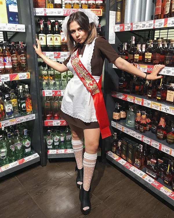 8. Впрочем, как и спиртное. Об это лучше позаботиться заранее...