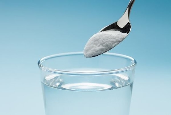 1. Пищевая сода и вода