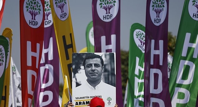 HDP: İşsizlere en az bin TL maaş, gençlere aylık 500 TL'lik "Genç Kart"