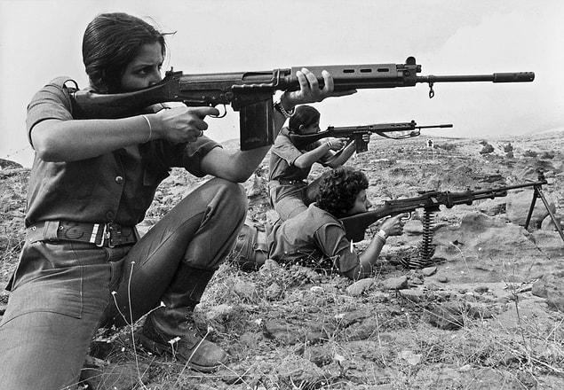 10. Ortadoğu'da Lübnan İç Savaşı yaşanıyordu.