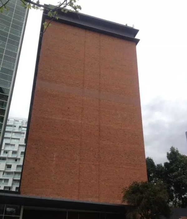 6. Стена, похожая на кирпич