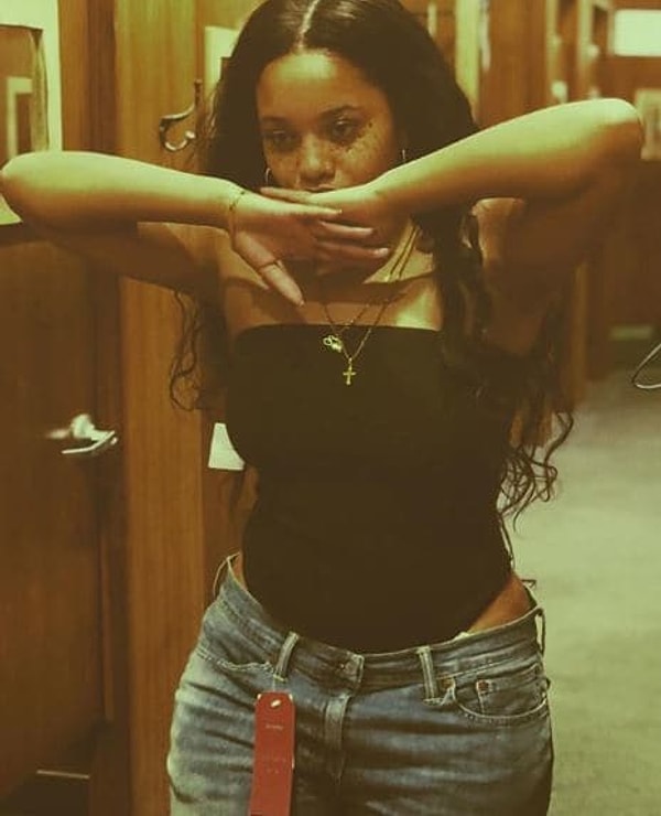 Мелоди придерживается того же мнения: