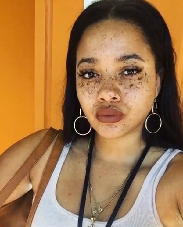 "Я счастлива, если кто-то благодаря мне действительно научился принимать себя и хорошо чувствовать себя в своем теле. Надеюсь, мой пример поможет другим"