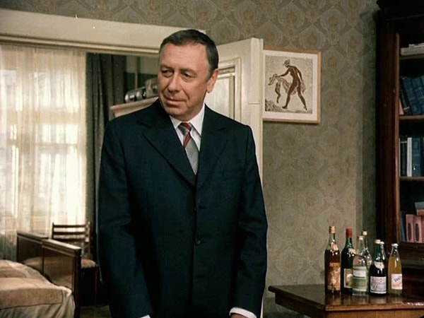 7. Анатолий Папанов