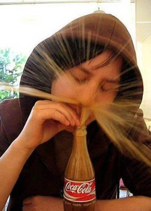 9. Парень, разве ты не знал, что Кола и Ментос не очень хорошая идея?