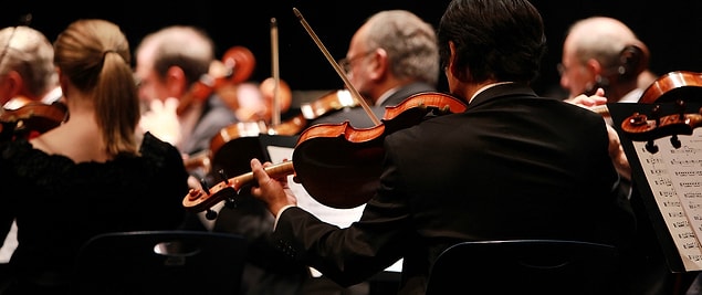 Marmara Üniversitesi Güzel Sanatlar Fakültesi Müzik Bölümü'nün fakülte kurul kararıyla ‘yer sorunu' nedeniyle belirsiz süreyle öğrenci almayacağı kaydedildi.