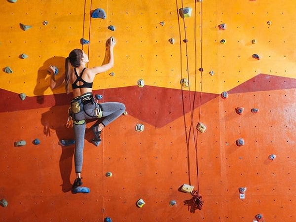 1. Выберите место для свидания: