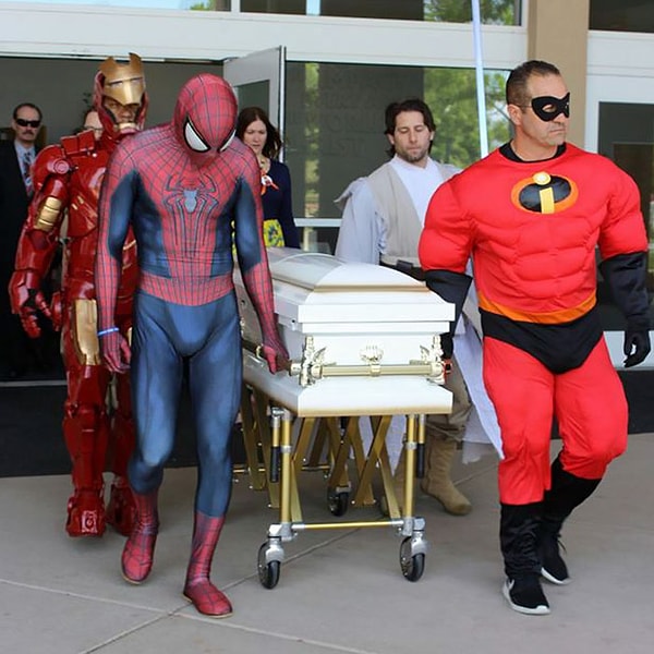 14. Многие из детей, с которыми Рики успевает подружиться, уходят из этого мира, так и не выздоровев