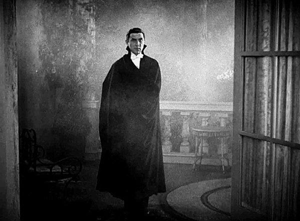 1930’lu yıllarda birçok karakteri canlandıran Lugosi, “Morgue Sokağı” (1932), “Beyaz Zombi” (1932), “International House” (1933), “Kuzgun” (1934), “Drakula’nın Kızı” (1936) ve “Frankenstein’ın Oğlu” (1939) gibi yapımlarda rol aldı. Lugosi’nin 1930’lardaki çalışmaları, onu korku türünün ilk büyük yıldızlarından biri haline getirdi.