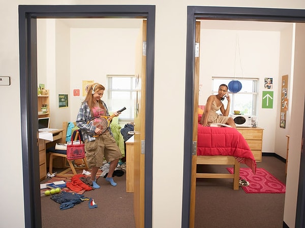 3. Вы слева или справа? :)