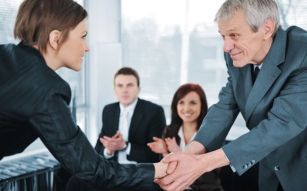 16. Вы чувствуете, что ваш босс заинтересован в вашем развитии как личности, а не только в том, что вы можете дать компании как человеческий ресурс на данный момент?