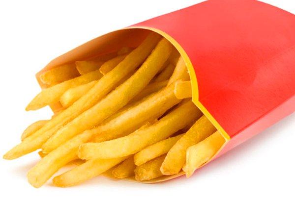 10. McDonald's patates kızartmalarında bulunan kimyasal bir maddenin, saç köklerini tekrar çıkartabileceği düşünülüyor.