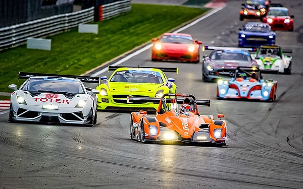 2. Вы обогнали второго участника в гонке. Какое место вы теперь занимаете?