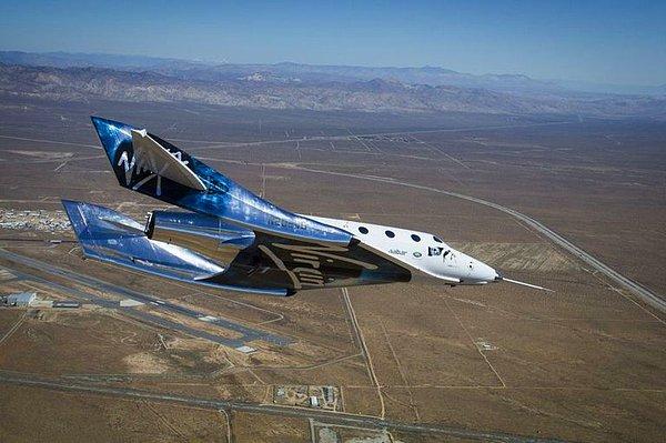 34 bin metreye dek uçuş gerçekleştirdikten sonra üsse dönüş yaptı SpaceShipTwo.
