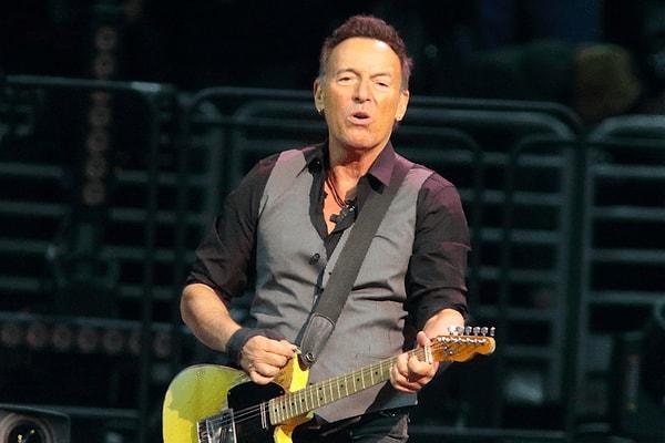 11. Bruce Springsteen ilginç bir şekilde ses tellerini 6 milyon dolara sigortalatmış...