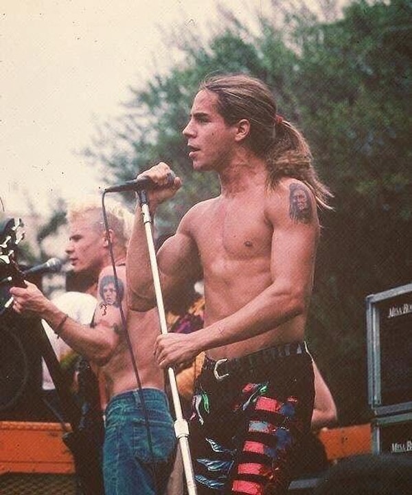 8. Red Hot Chili Peppers, 1986