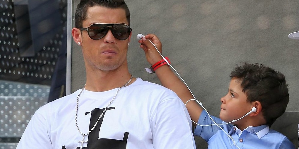 Знаменитости, которые прибегали к помощи суррогатной матери