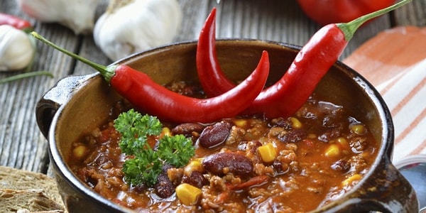 6. Люди, любящие острую еду, более подвержены алкоголизму.