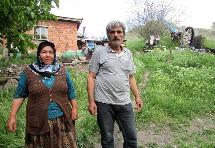 Ne Mutlu Çevreci İnsanlara! Afyonkarahisar'daki Çimen Ailesi 11 Yıldır Kendi Elektriğini Üretiyor