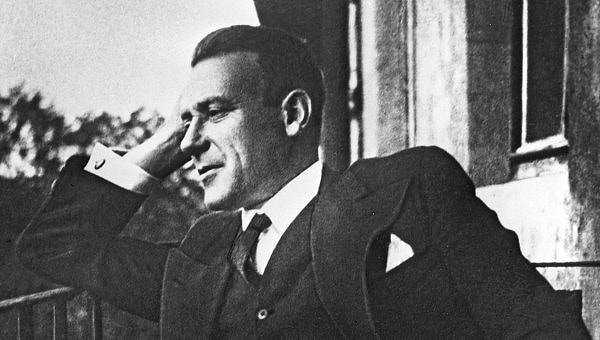 1. Обворожительная и вместе с тем мистическая героиня Михаила Булгакова, перевоплотившаяся в ведьму, - это...