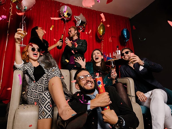 6. Русские друзья пригласили вас на вечеринку. Как вы к ней подготовитесь?