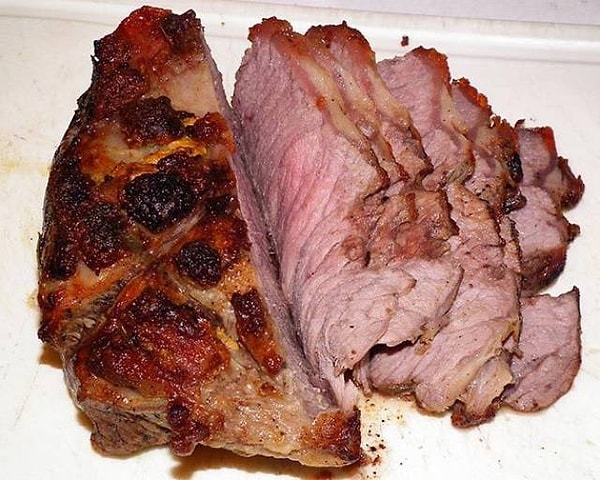 12. Доктор Питер Д’Адамо составил диету, основываясь на типах крови. К примеру, людям с первой группой крови советуют есть постное мясо и морепродукты и воздерживаться от употребления молочки и глютена.